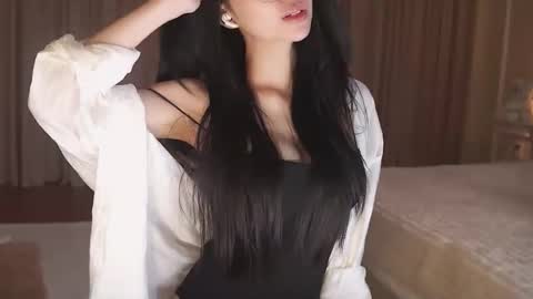 feel_me_00 online show from 16, 11, 2025