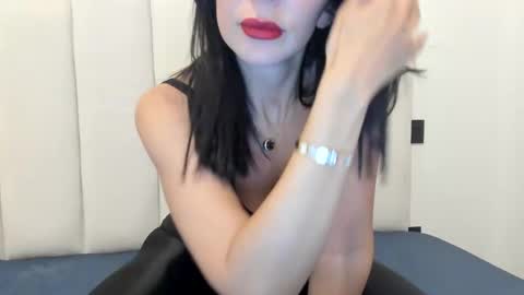 FelineChic online show from 1, 3, 2025
