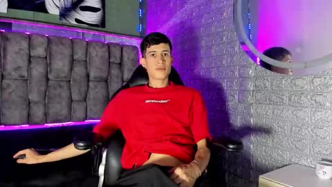 Snapshot of felipe_fiire chatting on 28, 4, 2026 felipe fiire online show from 28, 4, 2026