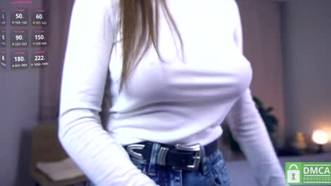 Snapshot of felissiany chatting on 30, 1, 2025 Hello im Nova online show from 30, 1, 2025