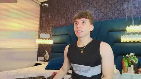Femboy Max online show from 13, 1, 2026