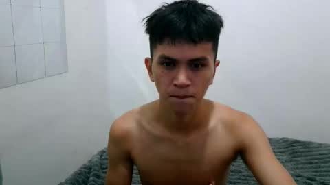 Snapshot of femboykael chatting on 21, 10, 2025 KAEL online show from 21, 10, 2025