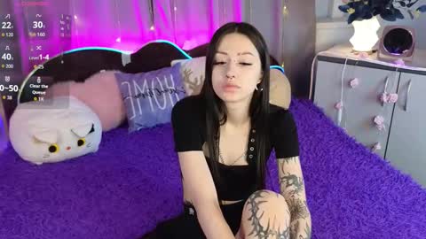 Fenilea online show from 3, 12, 2025