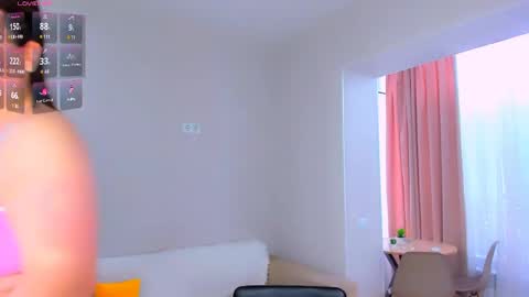 Snapshot of feral__berry__ chatting on 11, 4, 2026 Regi online show from 11, 4, 2026