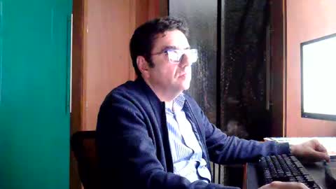 Snapshot of fernandoreutergrant chatting on 14, 10, 2025 fernandoreutergrant online show from 14, 10, 2025