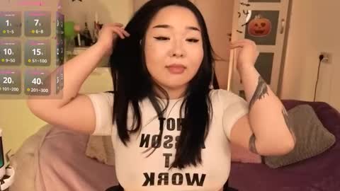 Snapshot of ferry_tail chatting on 28, 10, 2025 ferry_tail online show from 28, 10, 2025