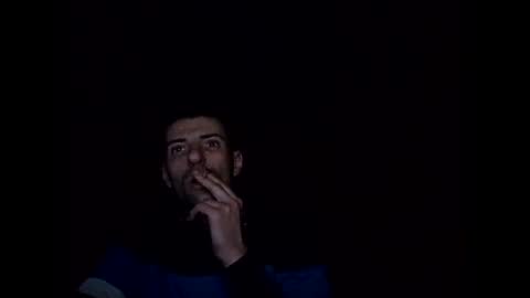 Raised in 90s online show from 21, 2, 2026