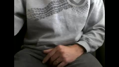 Snapshot of fifi010203 chatting on 7, 11, 2025 fifi010203 online show from 7, 11, 2025