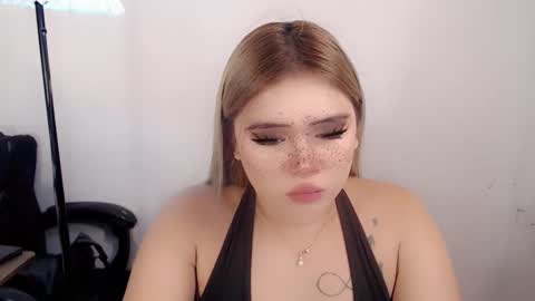 Snapshot of filipina_slutty69xxx chatting on 10, 9, 2025  Angela  DONT FORGET TO FOLLOW AND GIVE ME APPRECIATION online show from 10, 9, 2025