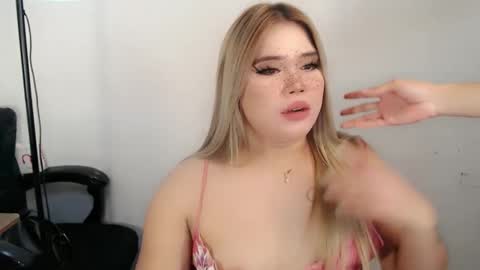 Snapshot of filipina_slutty69xxx chatting on 18, 9, 2025  Angela  DONT FORGET TO FOLLOW AND GIVE ME APPRECIATION online show from 18, 9, 2025