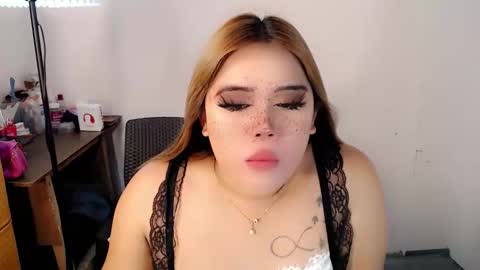 Snapshot of filipina_slutty69xxx chatting on 24, 9, 2025  Angela  DONT FORGET TO FOLLOW AND GIVE ME APPRECIATION online show from 24, 9, 2025