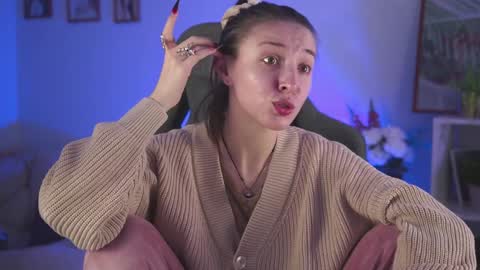 Snapshot of filipinaadams chatting on 12, 12, 2024 cap and Lana  online show from 12, 12, 2024