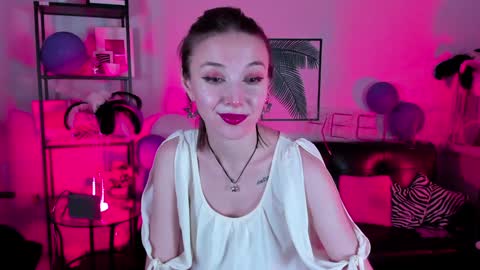 Snapshot of filipinaadams chatting on 18, 12, 2024 cap and Lana  online show from 18, 12, 2024