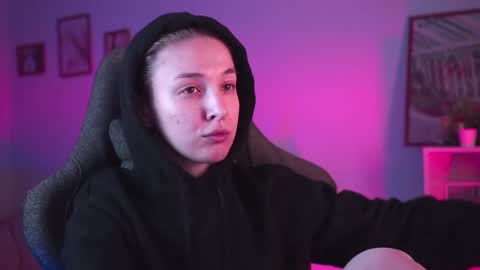 Snapshot of filipinaadams chatting on 23, 2, 2025 cap and Lana  online show from 23, 2, 2025