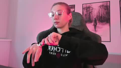 Snapshot of filipinaadams chatting on 1, 3, 2025 cap and Lana  online show from 1, 3, 2025