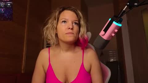 Lady online show from 7, 7, 2026