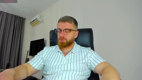 FindomGuyXXX online show from 2, 4, 2026