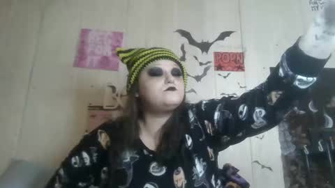 Snapshot of findommefoxi chatting on 28, 10, 2025 findommefoxi online show from 28, 10, 2025