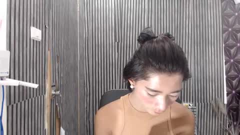 fiona908995 online show from 17, 2, 2026