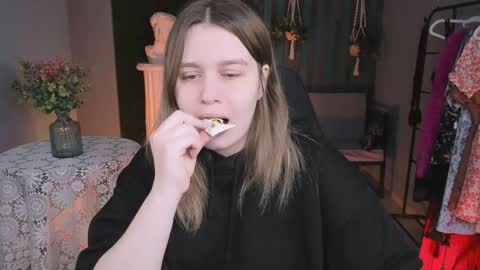 fiora online show from 12, 1, 2025