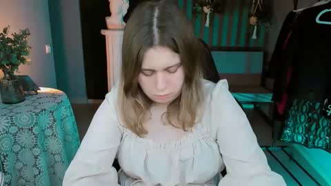 fiora online show from 28, 2, 2025