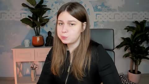 fiora online show from 23, 11, 2025