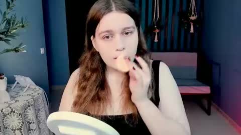 fiora online show from 18, 7, 2026