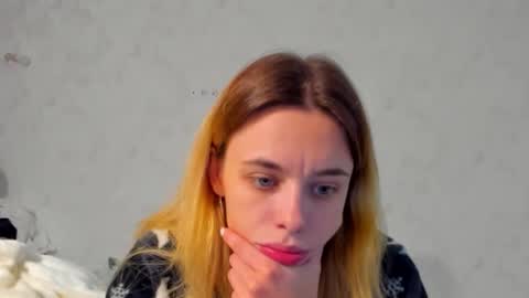 Snapshot of fire___fox1 chatting on 17, 10, 2025 fire___fox1 online show from 17, 10, 2025