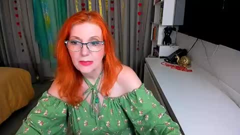 Snapshot of fire_foxone chatting on 23, 4, 2026 FireFox online show from 23, 4, 2026