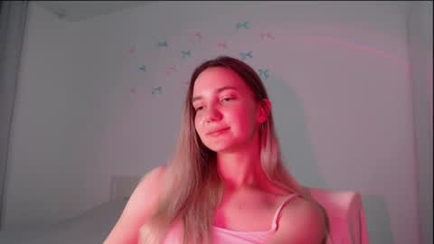 Snapshot of fireflies_fly_ chatting on 18, 7, 2026 fireflies_fly_ online show from 18, 7, 2026