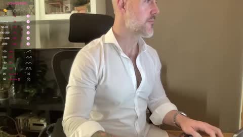 Snapshot of fit_rubinho chatting on 19, 12, 2024 Rubn online show from 19, 12, 2024