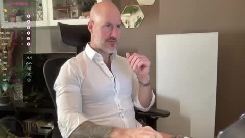 Snapshot of fit_rubinho chatting on 31, 12, 2024 Rubn online show from 31, 12, 2024