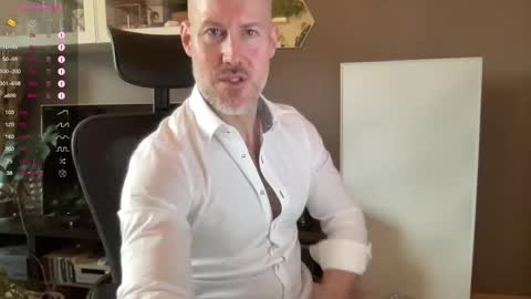 Snapshot of fit_rubinho chatting on 31, 12, 2024 Rubn online show from 31, 12, 2024