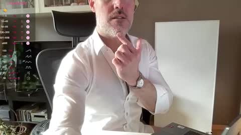 Snapshot of fit_rubinho chatting on 2, 1, 2025 Rubn online show from 2, 1, 2025