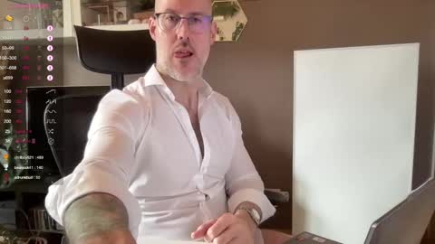 Snapshot of fit_rubinho chatting on 22, 1, 2025 Rubn online show from 22, 1, 2025