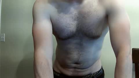 Snapshot of fithubby80 chatting on 20, 10, 2025 fithubby80 online show from 20, 10, 2025