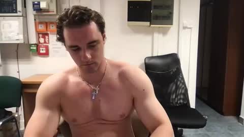 Snapshot of fitnessboyteam chatting on 7, 6, 2026 FitnessBoyTeam online show from 7, 6, 2026