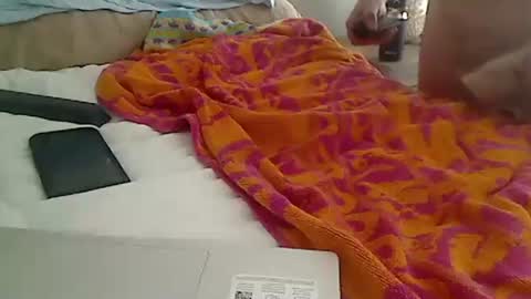 Snapshot of fjcs73 chatting on 24, 11, 2025 fjcs73 online show from 24, 11, 2025