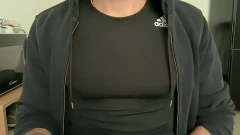 Fla is short for Flavio online show from 2, 12, 2025