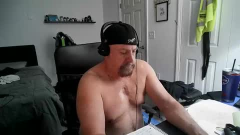 Snapshot of flaguy3233 chatting on 5, 2, 2025 Florida guy online show from 5, 2, 2025