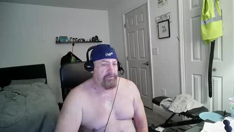 Snapshot of flaguy3233 chatting on 24, 2, 2025 Florida guy online show from 24, 2, 2025