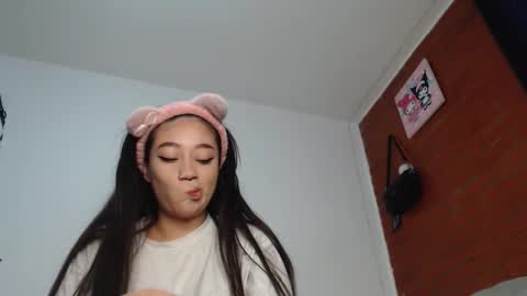 tteo  Sienna  online show from 8, 11, 2025