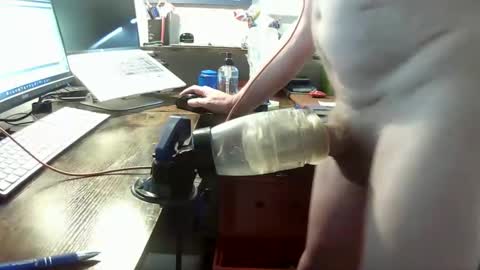 Snapshot of fleshlight4246 chatting on 2, 11, 2025 UK Fleshlight Fucker online show from 2, 11, 2025