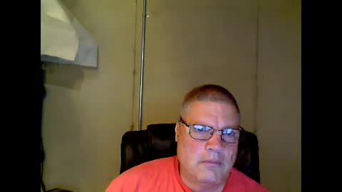 Snapshot of fletch32 chatting on 2, 10, 2025 jd online show from 2, 10, 2025