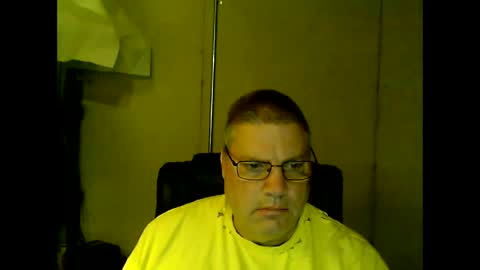 Snapshot of fletch32 chatting on 12, 10, 2025 jd online show from 12, 10, 2025