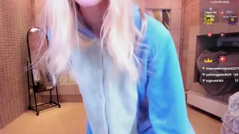 FlexiMona online show from 18, 4, 2026