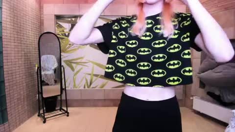 Snapshot of fleximona chatting on 23, 5, 2026 FlexiMona online show from 23, 5, 2026