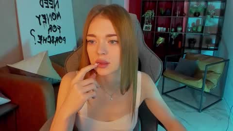 Flexyfoxy online show from 19, 10, 2025