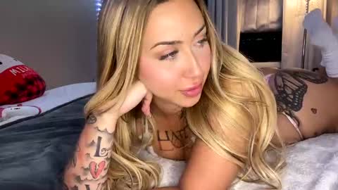 Snapshot of flexyroxxxy chatting on 14, 12, 2024 Roxy online show from 14, 12, 2024