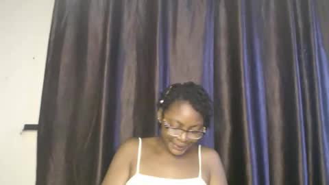 Snapshot of flirty_xxbonny chatting on 6, 6, 2026 flirty_xxbonny online show from 6, 6, 2026